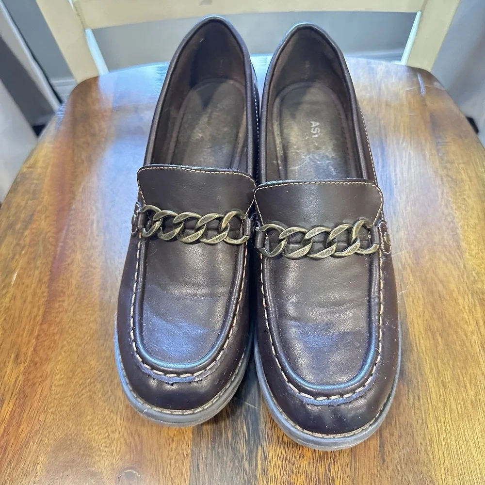 Eastland Nora Loafers Women 9.5M Brown Chain Link Lug Sole Chunky Heel Shoes